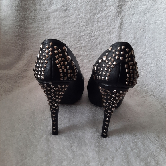 black heels with beautiful design on theback sz8/9 - Picture 2 of 12